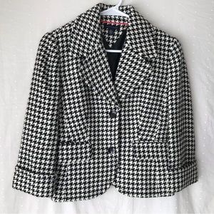 Tommy Hilfiger women’s Houndstooth Blazer, 3/4 sleeve,wool blend, size 2.